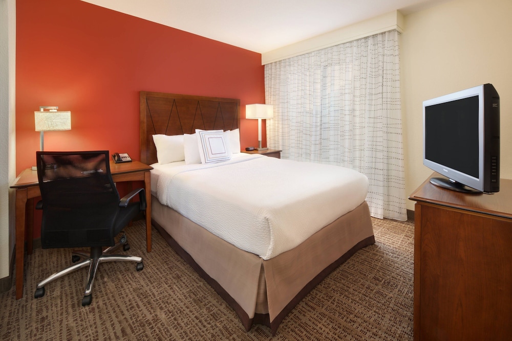 Suite, 1 Bedroom photo 2