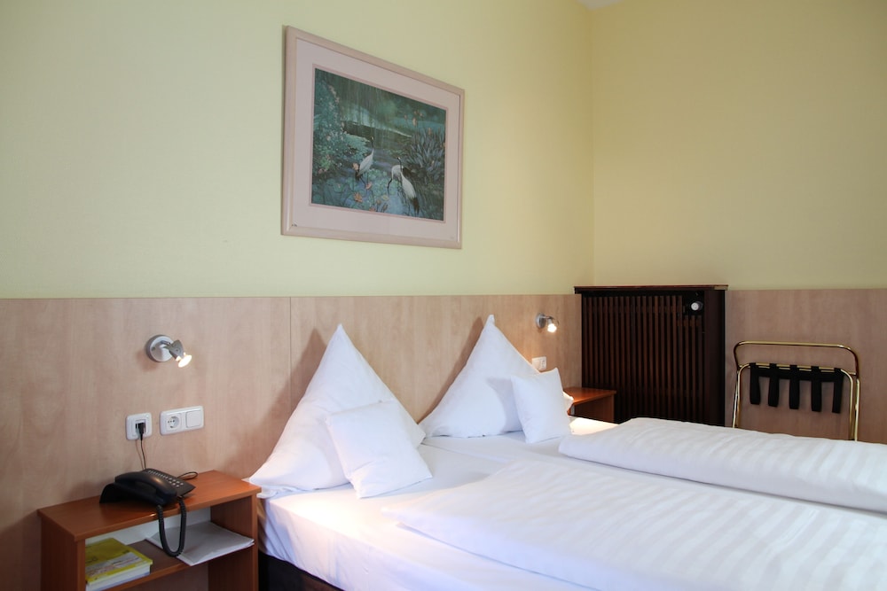 Double Room - Photo 3
