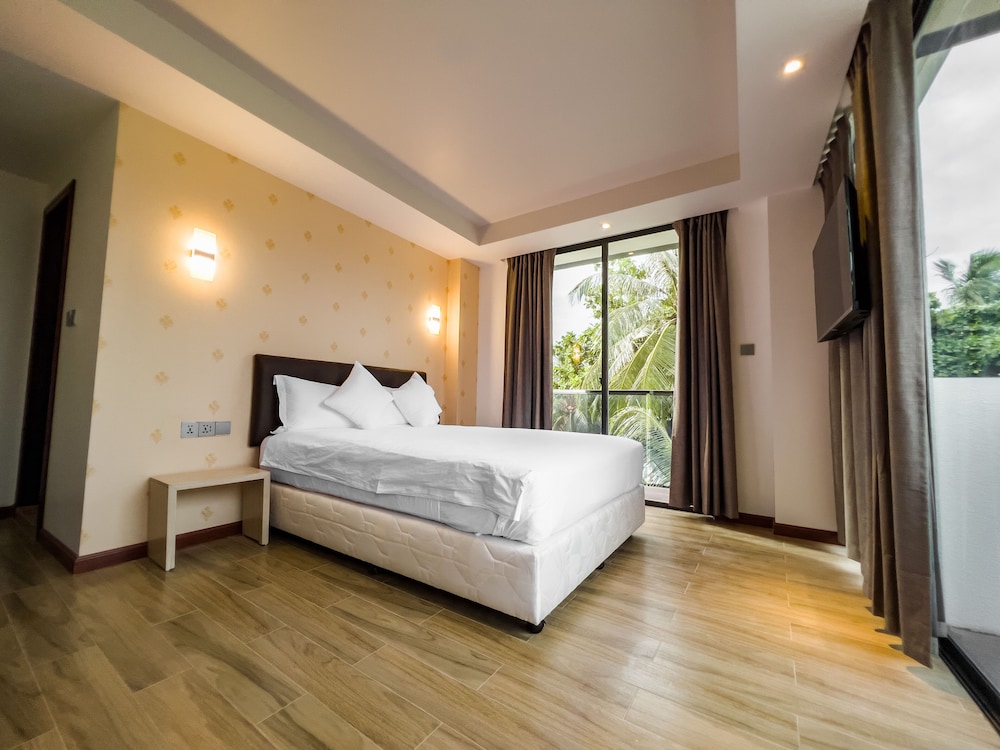Junior Studio Suite