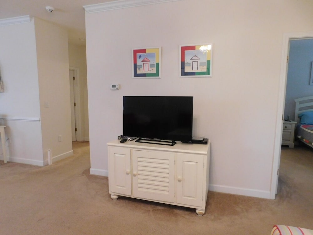 Condo, 3 Bedrooms