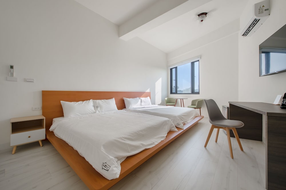 Quadruple Room - Photo 1