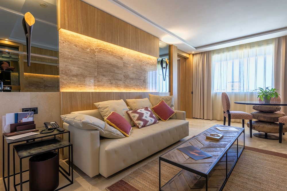Royal Suite photo 3