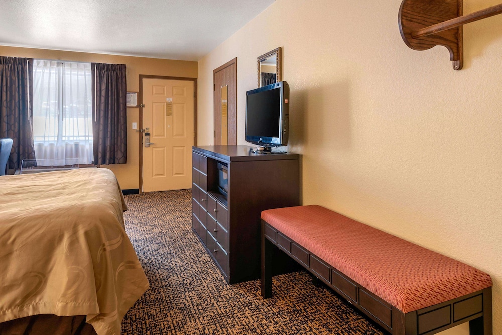 Room, 1 King Bed, Accessible, Non Smoking photo 3