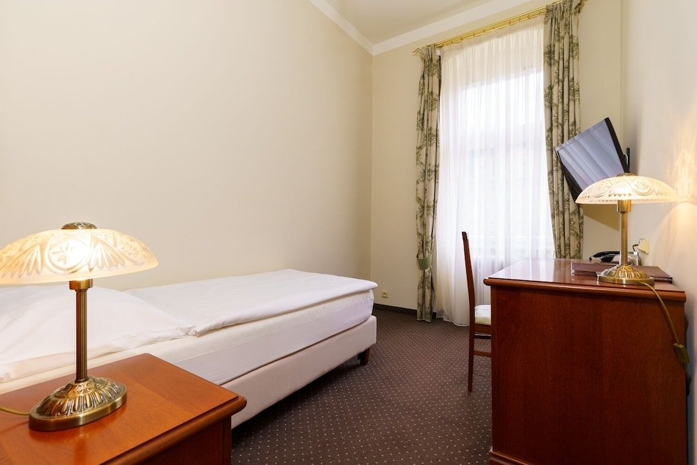 Basic Single Room