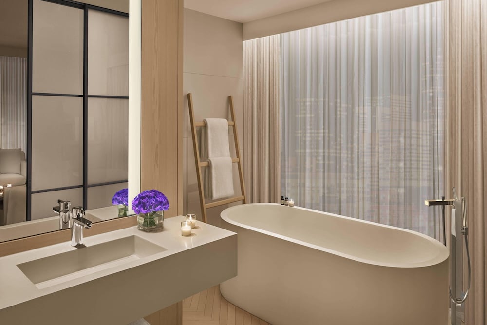 Premier Suite, 2 Bedrooms, River View thumbnail 5