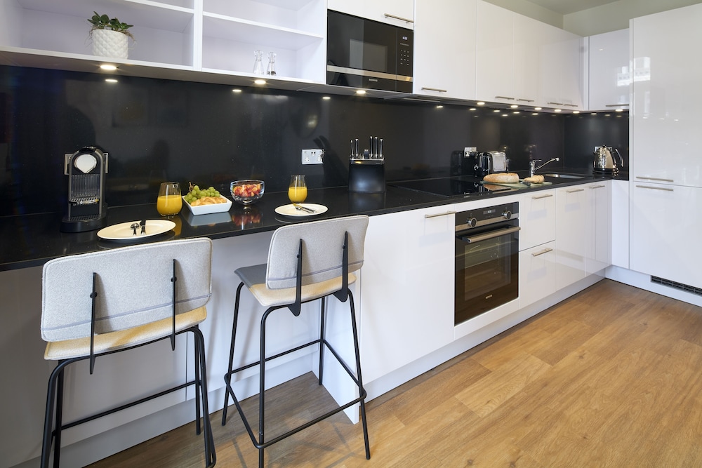 Superior One Bedroom Apartment photo 3