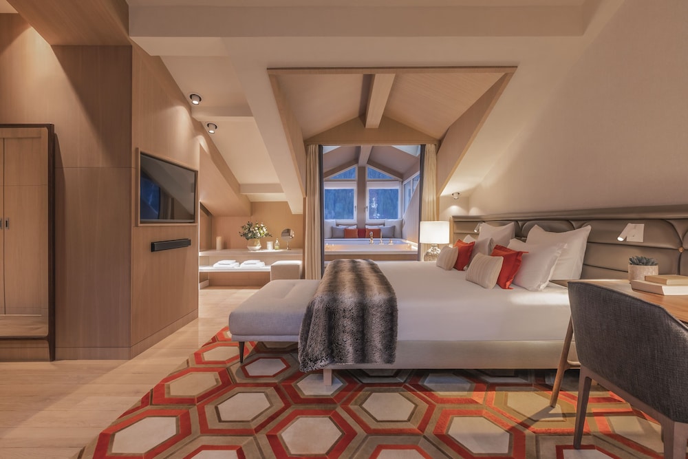 Executive Suite
