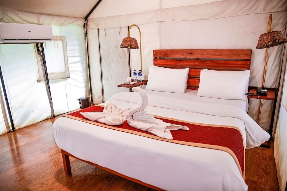Swiss Tent photo 1