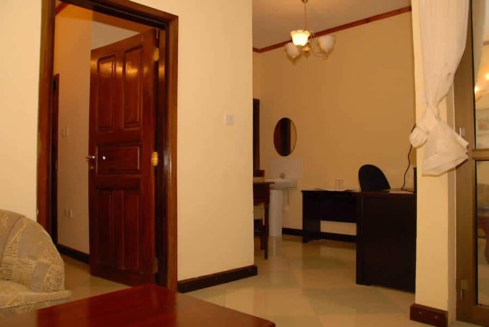 Executive Suite photo 2