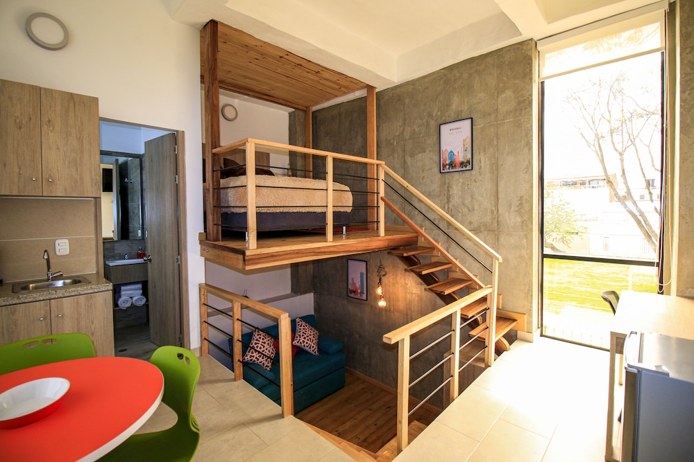 Executive Studio Suite