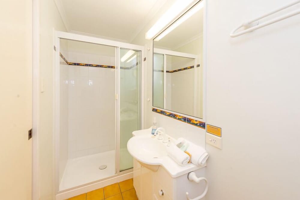 Standard Room, Non Smoking (Marina view) photo 2