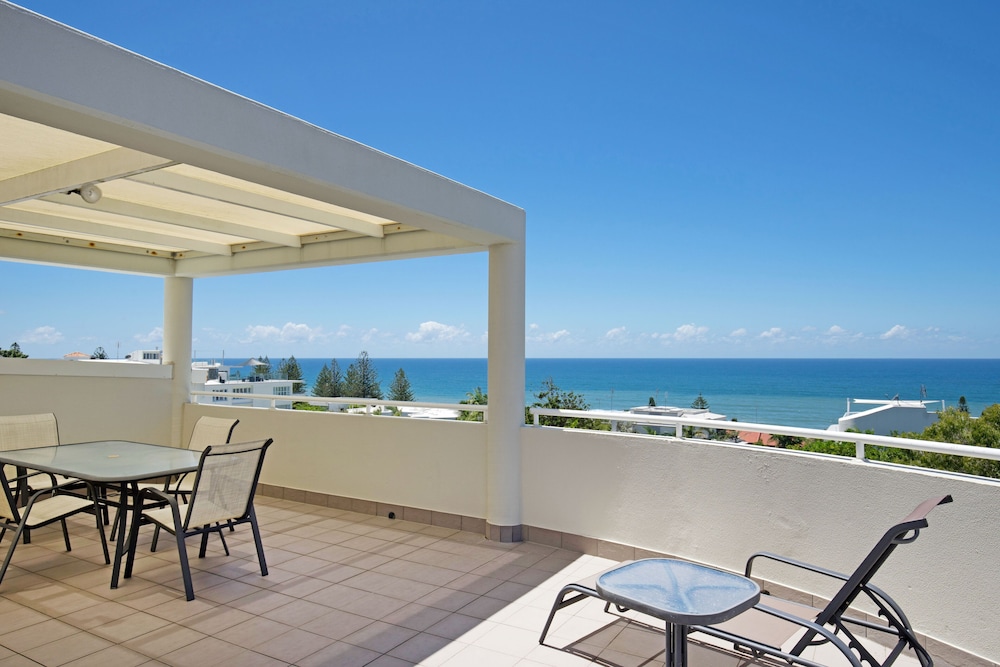 1 Bedroom Panoramic Ocean View Top XL photo 3