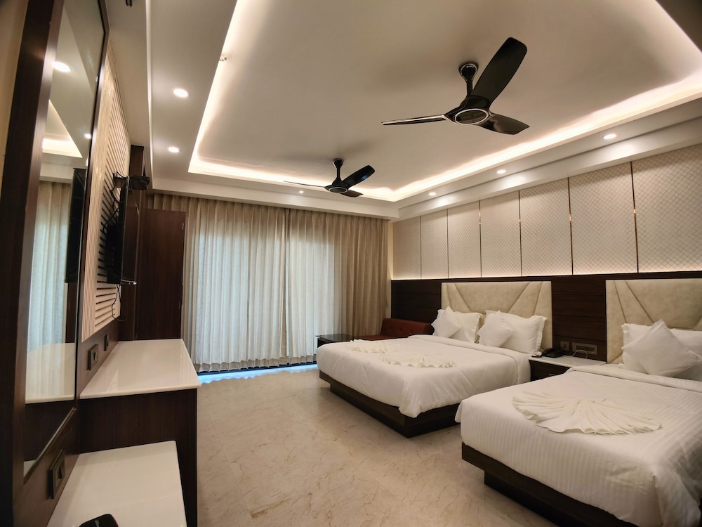 DELUXE FAMILY ROOM photo 1