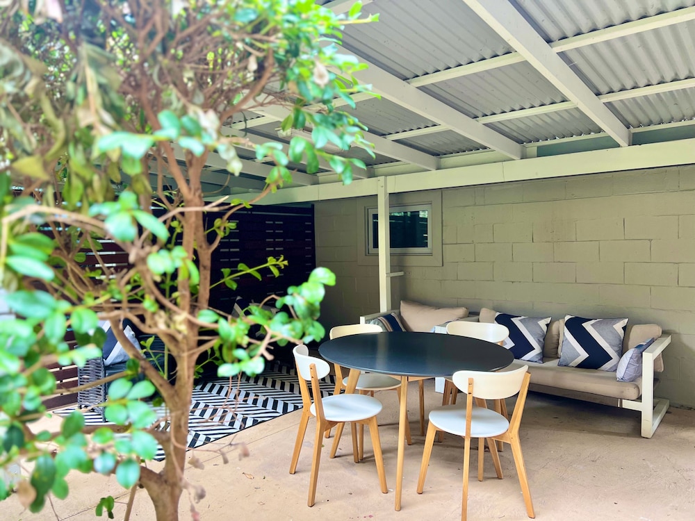 Double Room, Shared Bathroom, Garden View