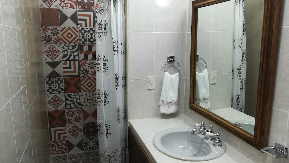 Deluxe Room, 1 Double Bed photo 2