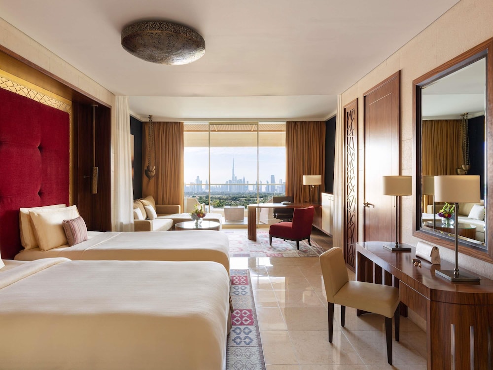 Raffles, Club Room, 2 Twin Beds - Photo 6