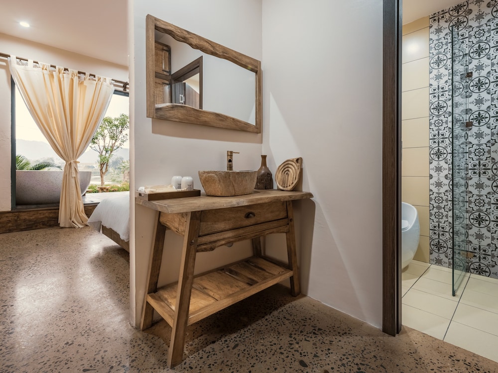 Luxury Double Room, Garden View