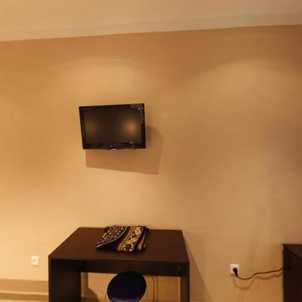 Standard Twin Room - Photo 5