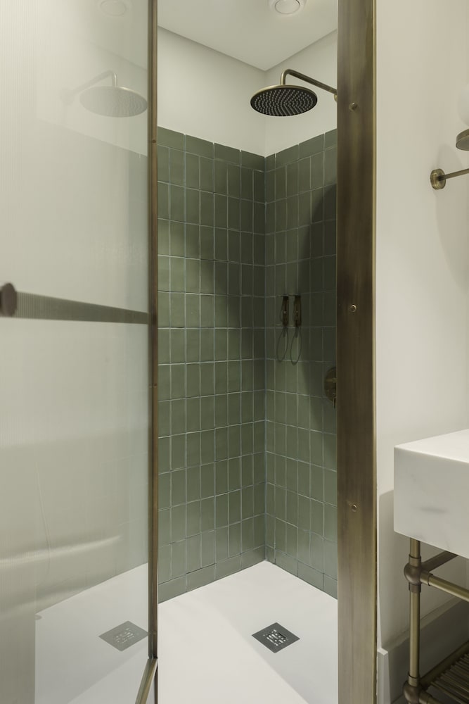 Deluxe with Bathtub and terrace - Photo 3