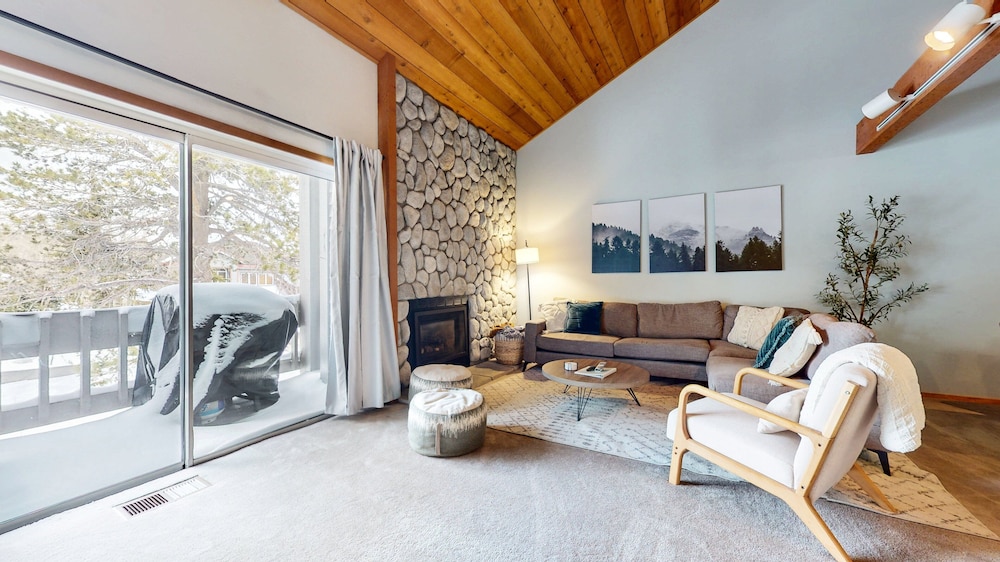 Condo, 3 Bedrooms