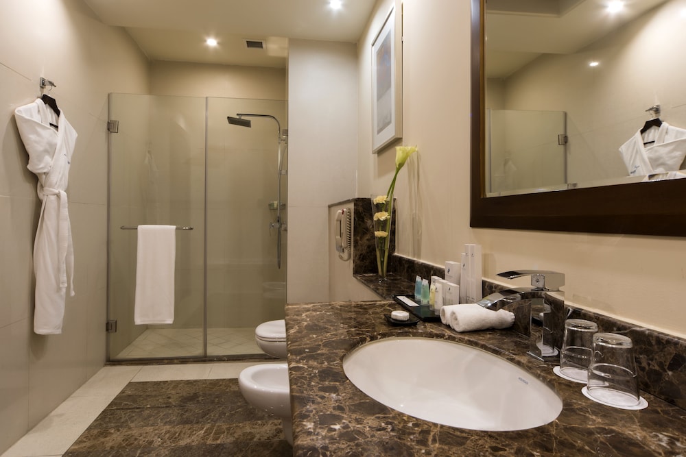 Family Room - Photo 2