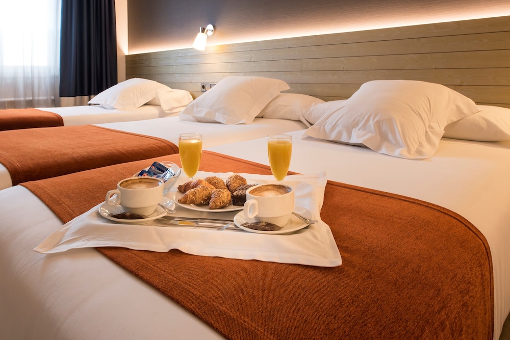 Triple Room - Photo 2