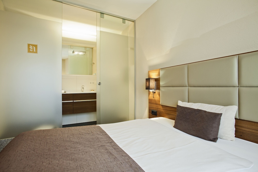 Comfort Double Room, City View photo 3