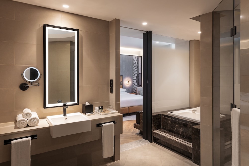 Grand Suite, 1 Bedroom photo 2
