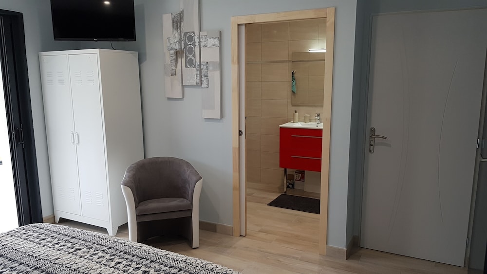 Triple Room (La Pierrière) - Photo 5