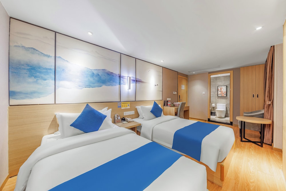 Luxury Twin Room