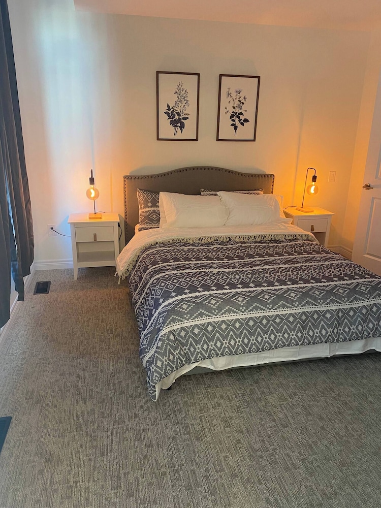 House, 4 Bedrooms, Balcony photo 2