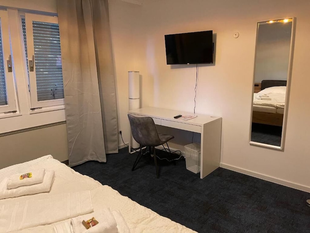 Standard Room, Non Smoking, Garden View photo 3