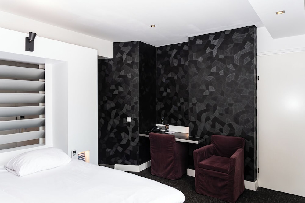 Comfort Twin Room, 2 Twin Beds, City View - Photo 7