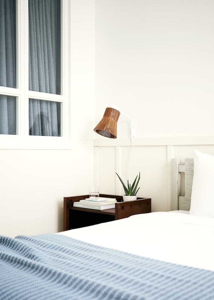 King Parlor Suite - Photo 2