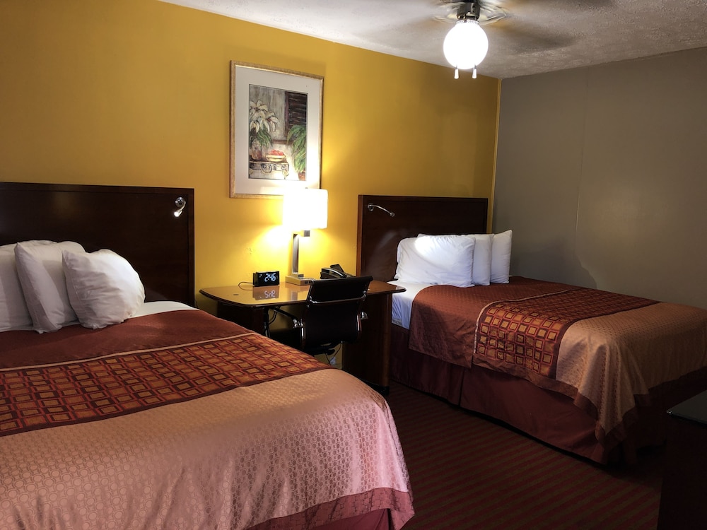 Standard Room, 2 Double Beds, Non Smoking photo 2