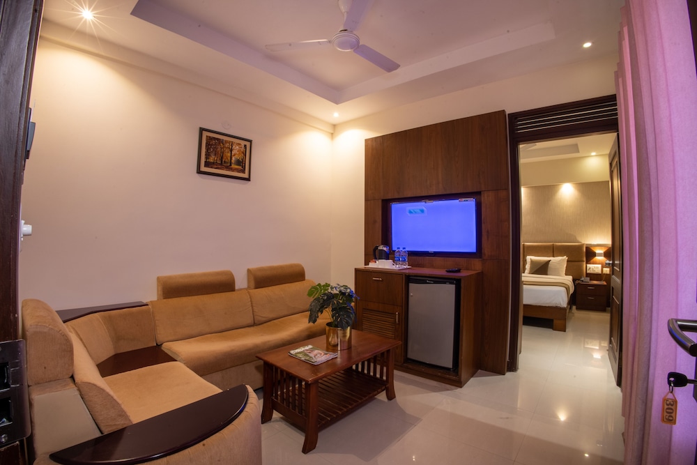 Junior Studio Suite - Photo 1