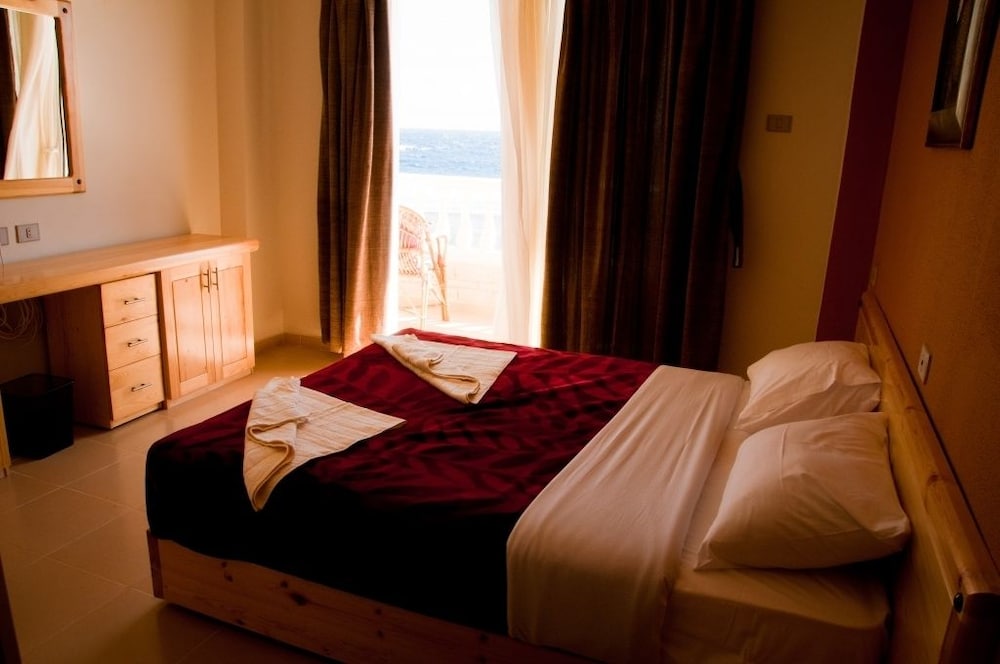 Standard Single Room, 1 Twin Bed, Smoking, Sea View photo 1
