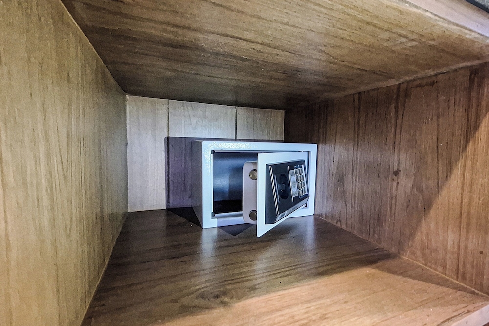 Deluxe Twin Room - Photo 15