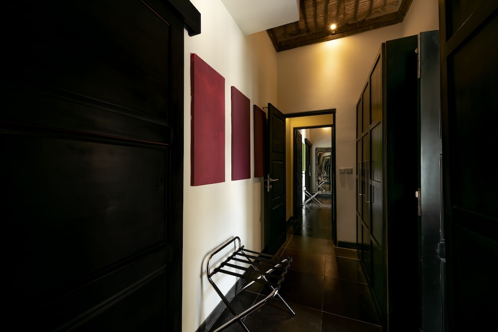 Villa photo 3