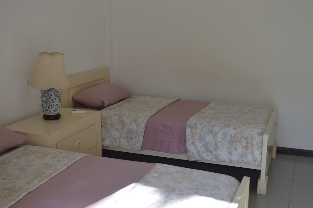 Classic Apartment, 3 Bedrooms photo 3