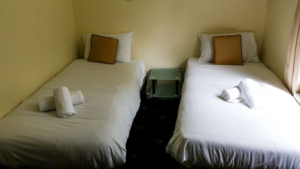 Standard Double or Twin Room - Photo 2