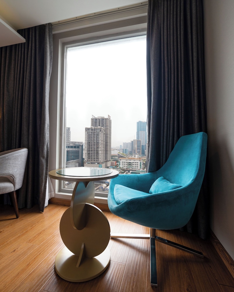Executive Apartment, 1 Bedroom, Terrace thumbnail 6