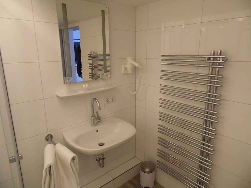 Double Room - Photo 26