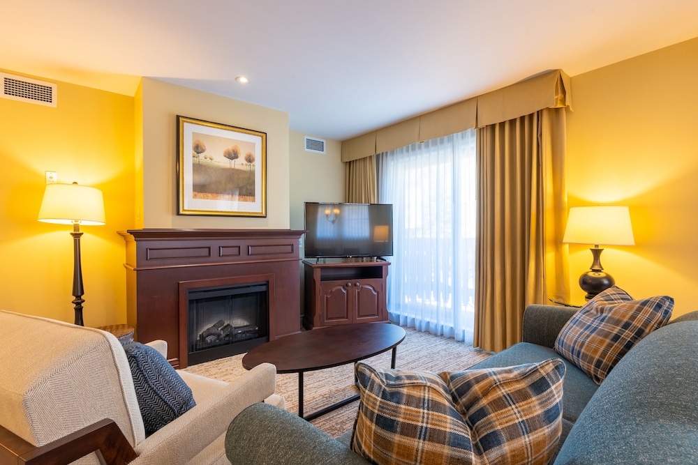 Suite, 1 Bedroom, 2 Bathrooms photo 2