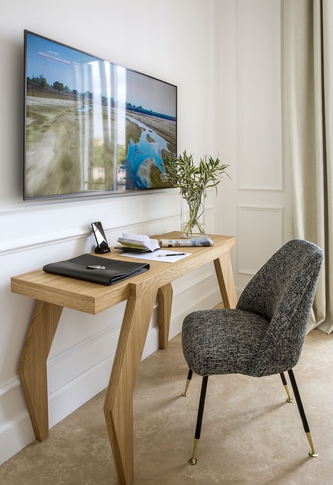 Deluxe Double or Twin Room, Garden View photo 2