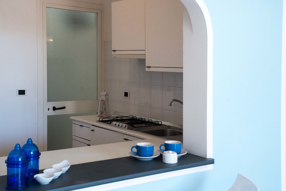Family Apartment, 1 Bedroom, Smoking, Ground Floor photo 3