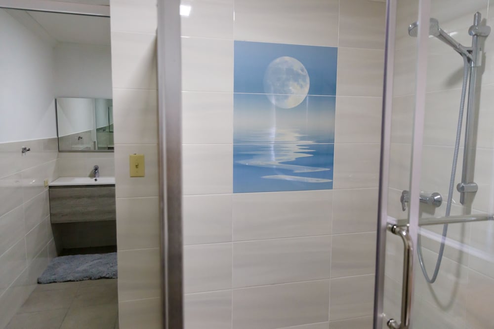 Honeymoon Penthouse photo 3
