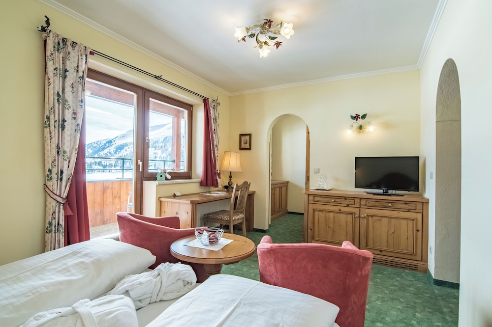 Junior Suite, 2 Bedrooms, Lake View, Lakeside photo 1