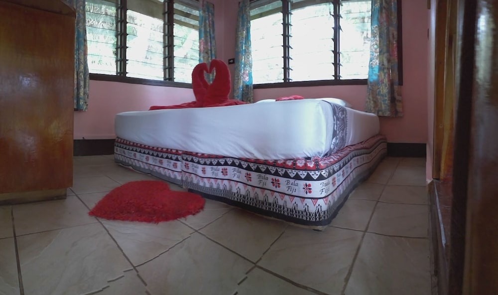 Basic Bungalow, Balcony, Ocean View photo 3
