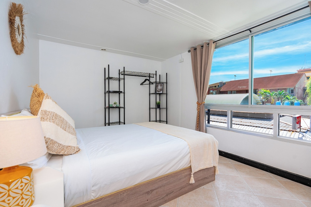 Standard Queen Room - Photo 2